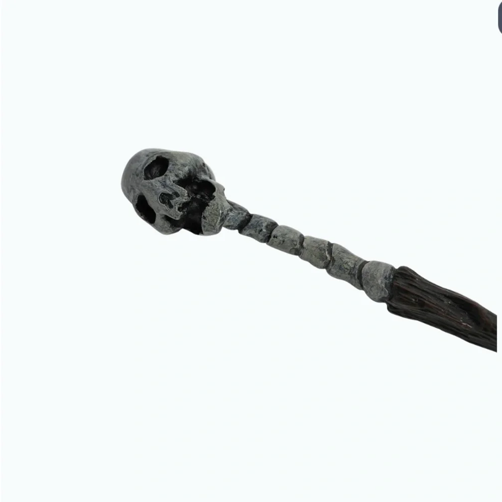 Reptile Skull Decor - Black